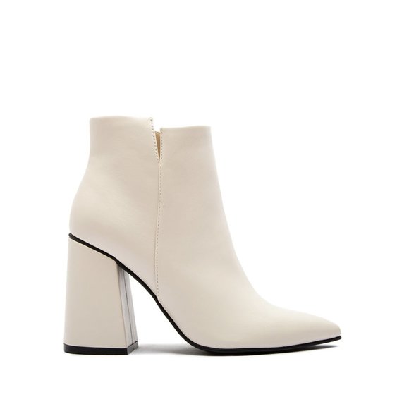 Qupid Shoes - Off White Vegan Leather Ankle Boots